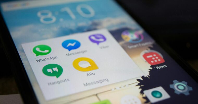 Abrimos canal en WhatsApp