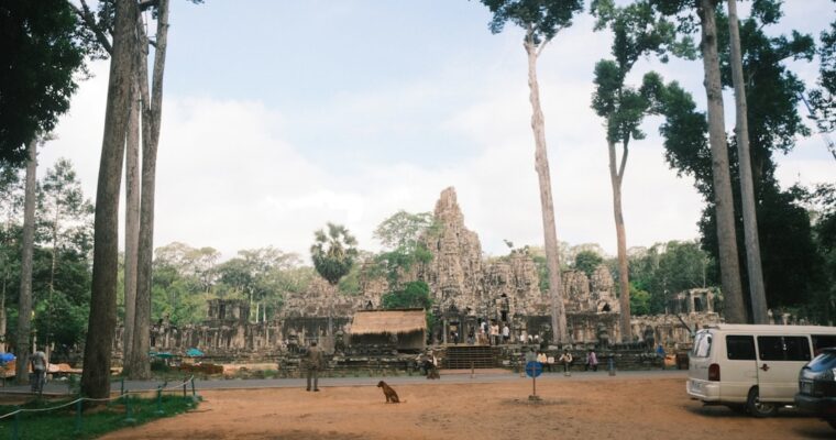 Camboya Templos De Angkor Y Poblados Del Interior